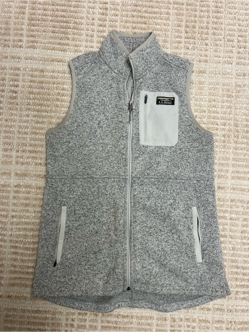 L.L. Bean women’s Gray Fleece Zip Vest with Contrasting Pocket